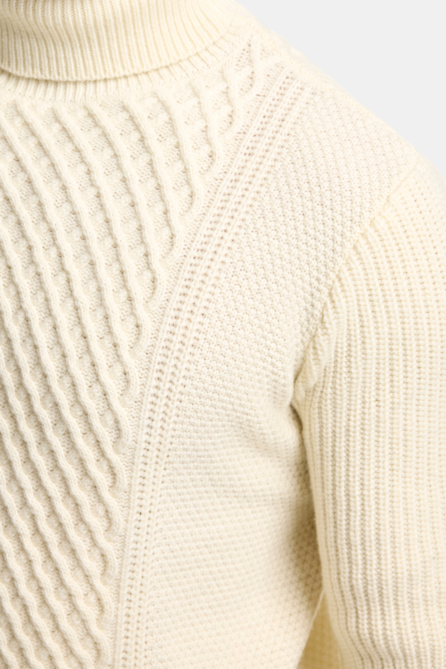 THE NICO CABLE TURTLENECK