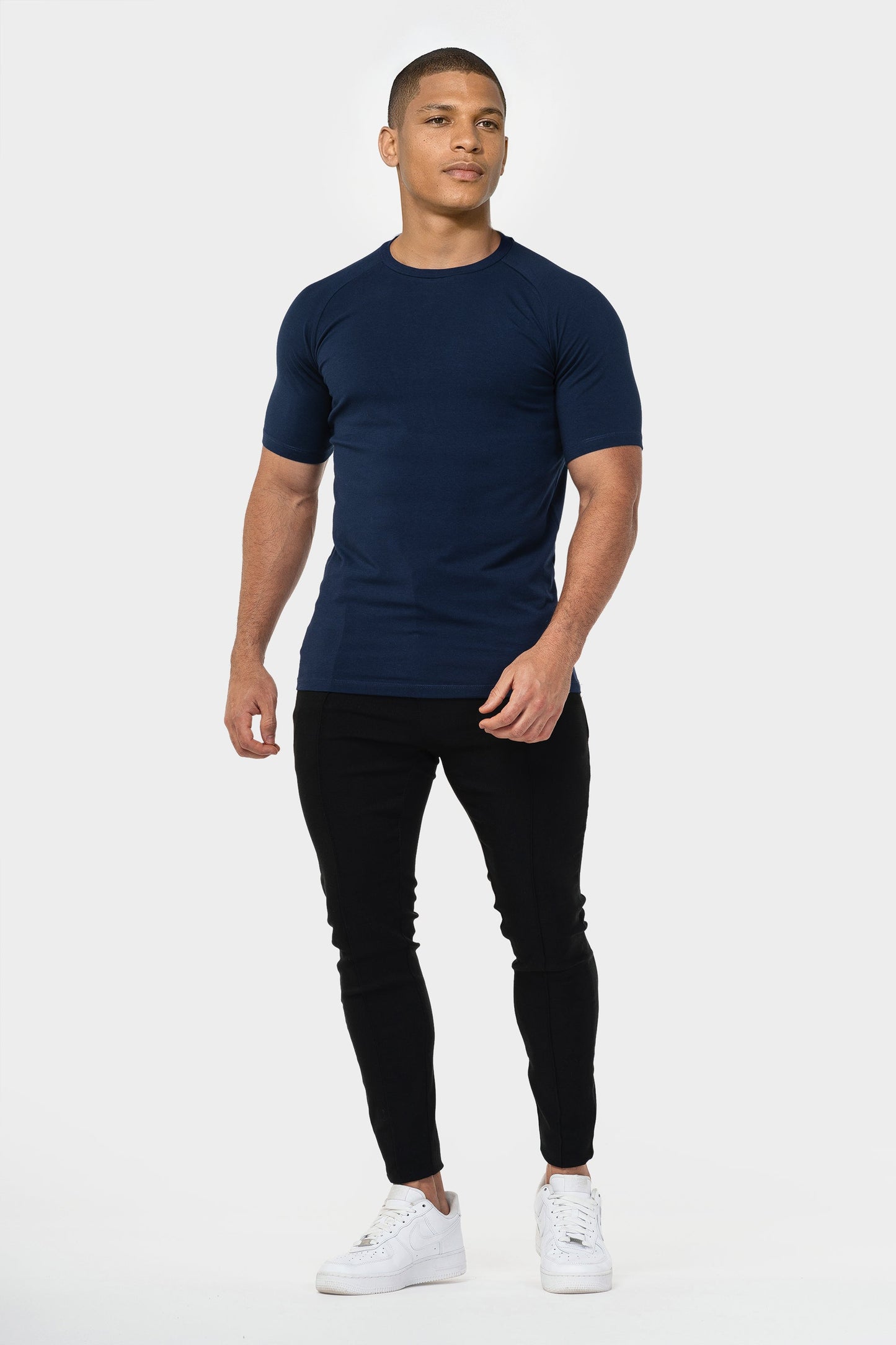 THE MUSCLE BASIC T-SHIRT